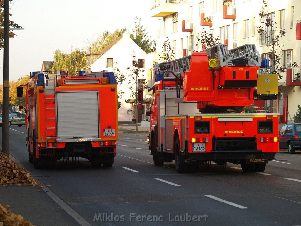 VU-PKW LKW Koeln Berg-Gladbacherstr 870  45.JPG